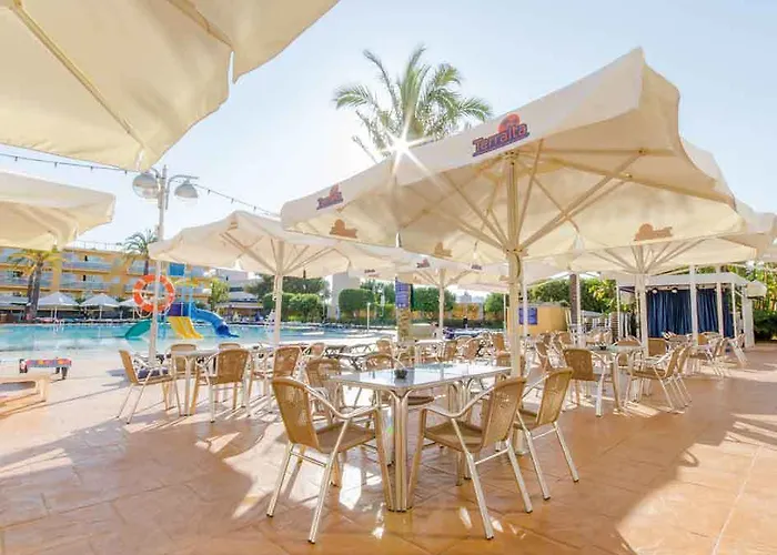 Turisticos Terralta Apartahotel 3*