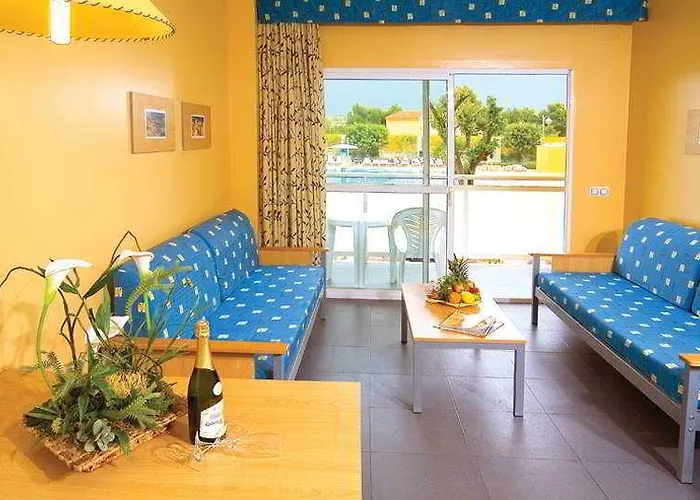 Turisticos Terralta Apartahotel 3*